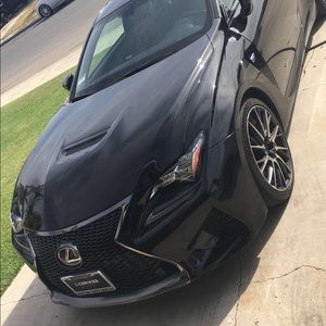 Meet your Posher, Lesllesly